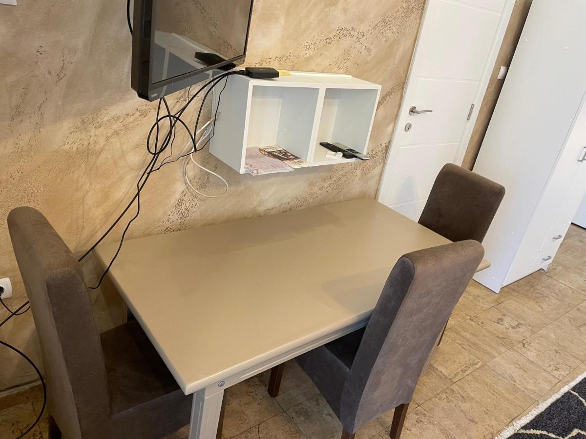 Bora Apartmani - Free Parking - City Center Βράνιε Εξωτερικό φωτογραφία