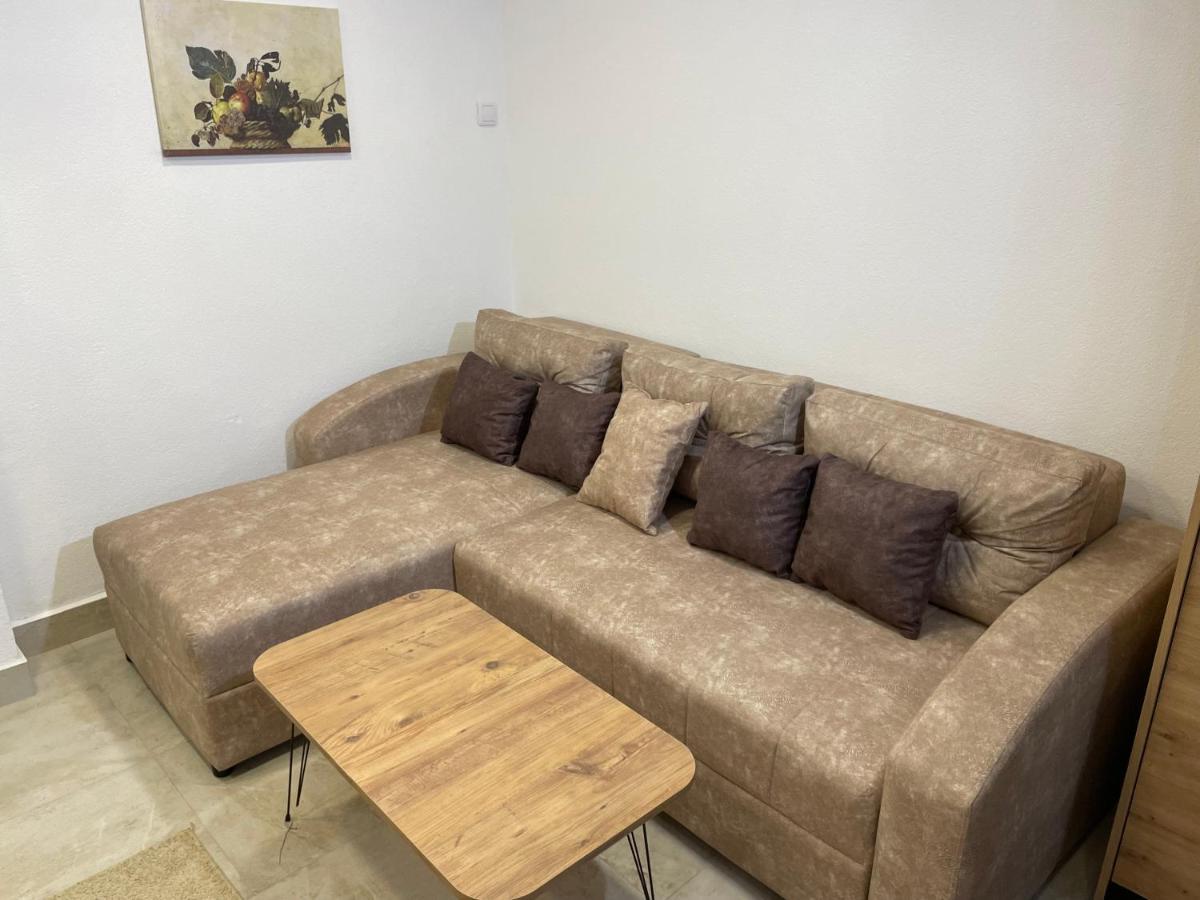 Bora Apartmani - Free Parking - City Center Βράνιε Εξωτερικό φωτογραφία