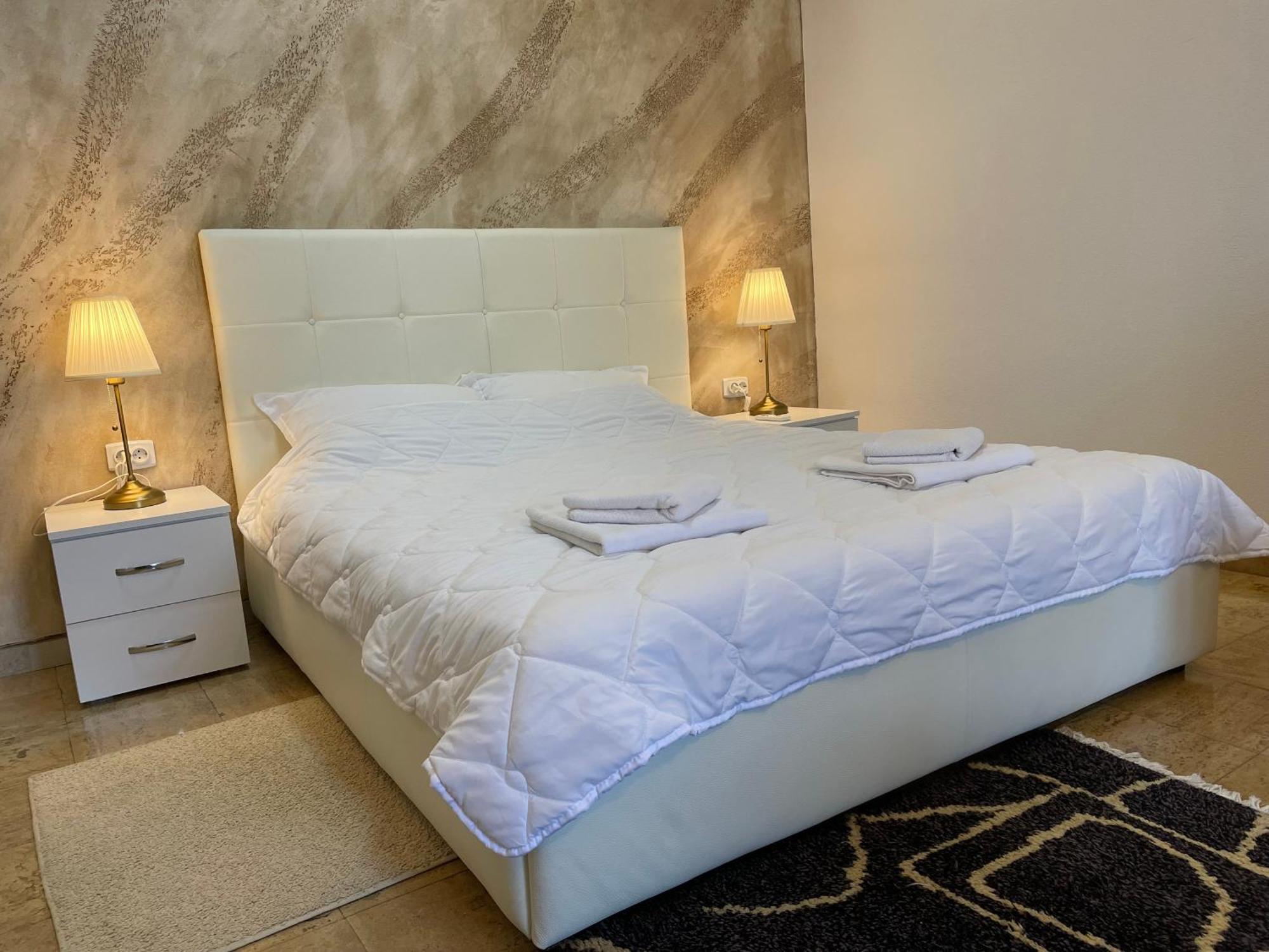 Bora Apartmani - Free Parking - City Center Βράνιε Εξωτερικό φωτογραφία